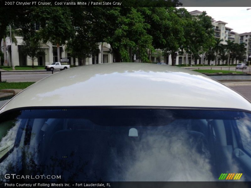 Cool Vanilla White / Pastel Slate Gray 2007 Chrysler PT Cruiser