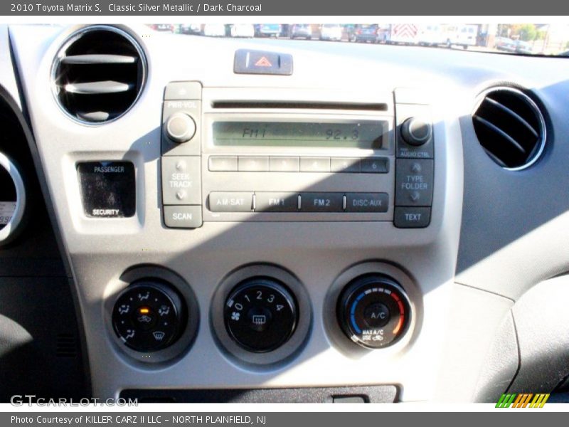 Classic Silver Metallic / Dark Charcoal 2010 Toyota Matrix S