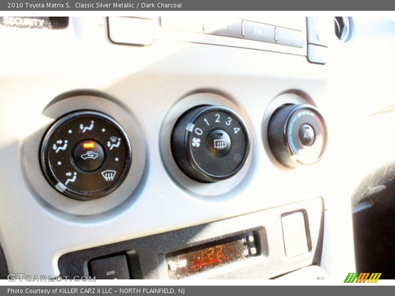 Classic Silver Metallic / Dark Charcoal 2010 Toyota Matrix S