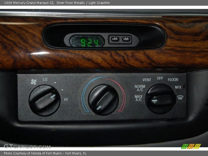 Silver Frost Metallic / Light Graphite 1999 Mercury Grand Marquis GS