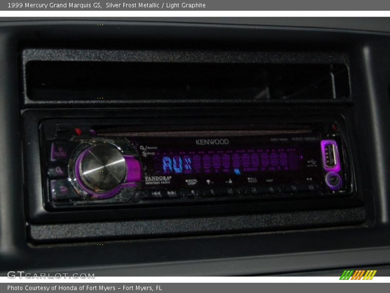 Silver Frost Metallic / Light Graphite 1999 Mercury Grand Marquis GS