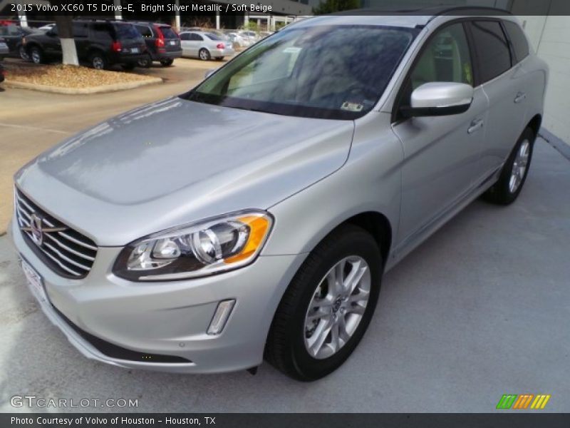 Bright Silver Metallic / Soft Beige 2015 Volvo XC60 T5 Drive-E