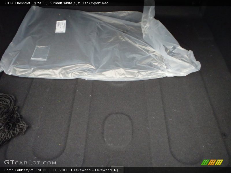 Summit White / Jet Black/Sport Red 2014 Chevrolet Cruze LT