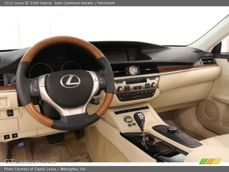 Satin Cashmere Metallic / Parchment 2013 Lexus ES 300h Hybrid
