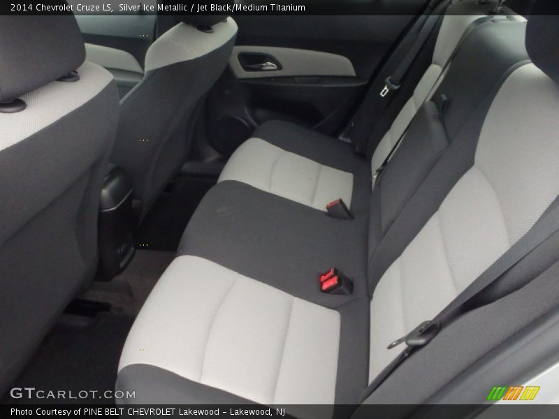 Silver Ice Metallic / Jet Black/Medium Titanium 2014 Chevrolet Cruze LS
