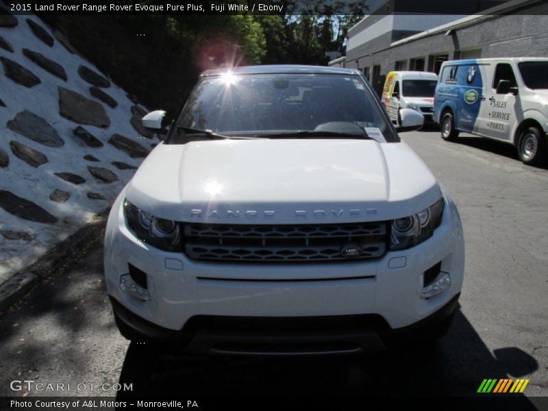 Fuji White / Ebony 2015 Land Rover Range Rover Evoque Pure Plus