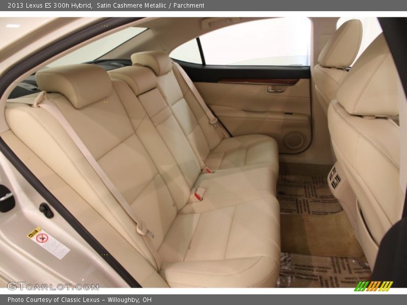 Satin Cashmere Metallic / Parchment 2013 Lexus ES 300h Hybrid
