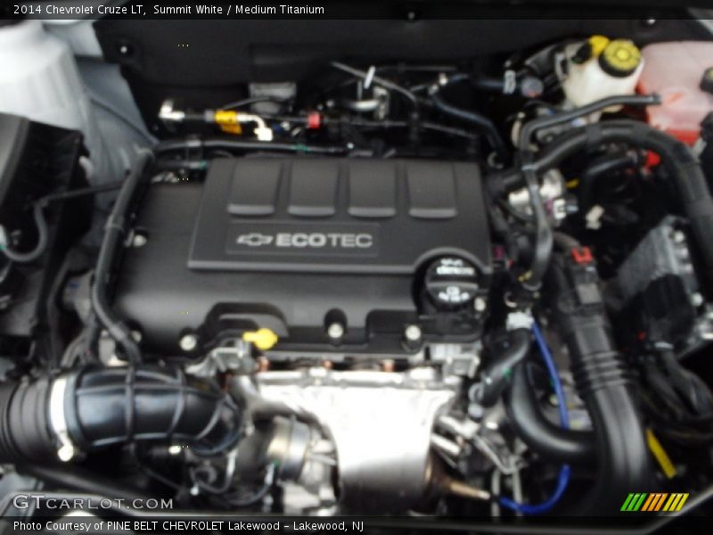 Summit White / Medium Titanium 2014 Chevrolet Cruze LT