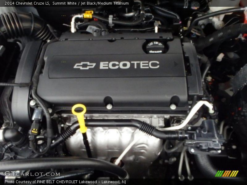 Summit White / Jet Black/Medium Titanium 2014 Chevrolet Cruze LS