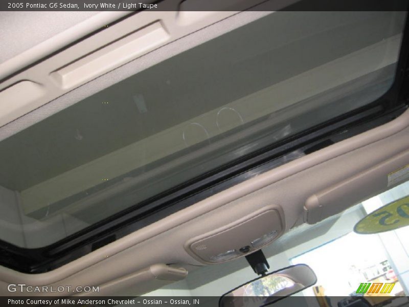 Ivory White / Light Taupe 2005 Pontiac G6 Sedan
