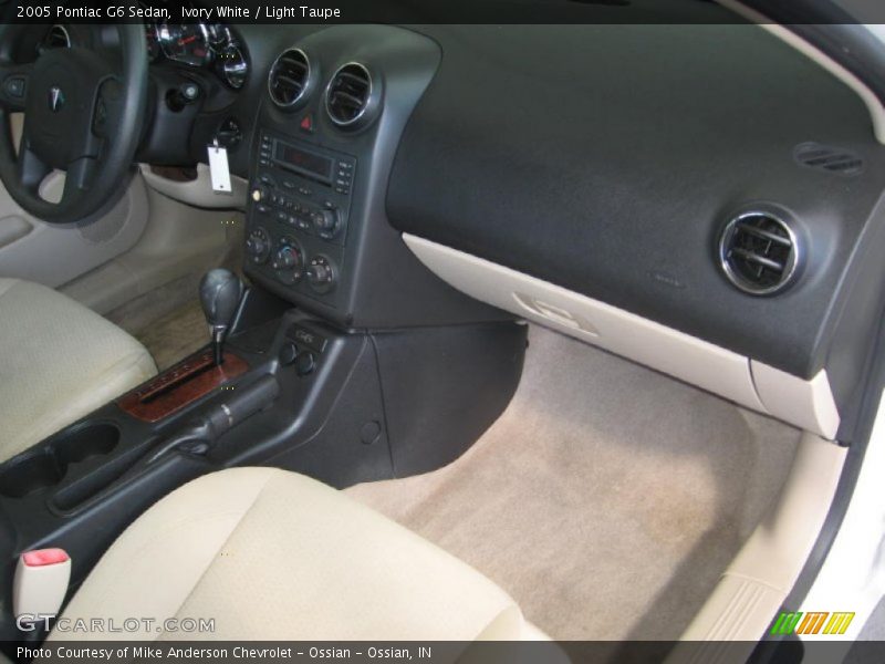 Ivory White / Light Taupe 2005 Pontiac G6 Sedan