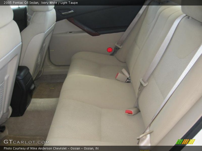 Ivory White / Light Taupe 2005 Pontiac G6 Sedan