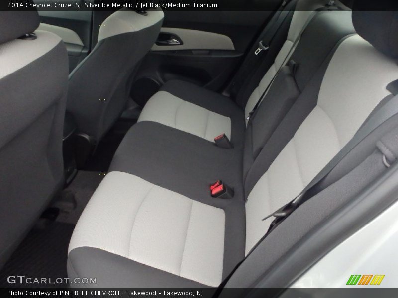 Silver Ice Metallic / Jet Black/Medium Titanium 2014 Chevrolet Cruze LS