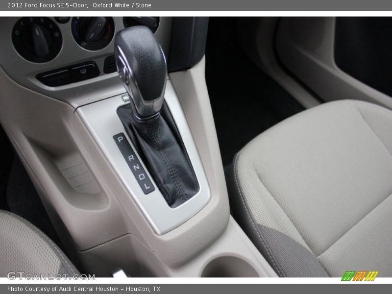 Oxford White / Stone 2012 Ford Focus SE 5-Door