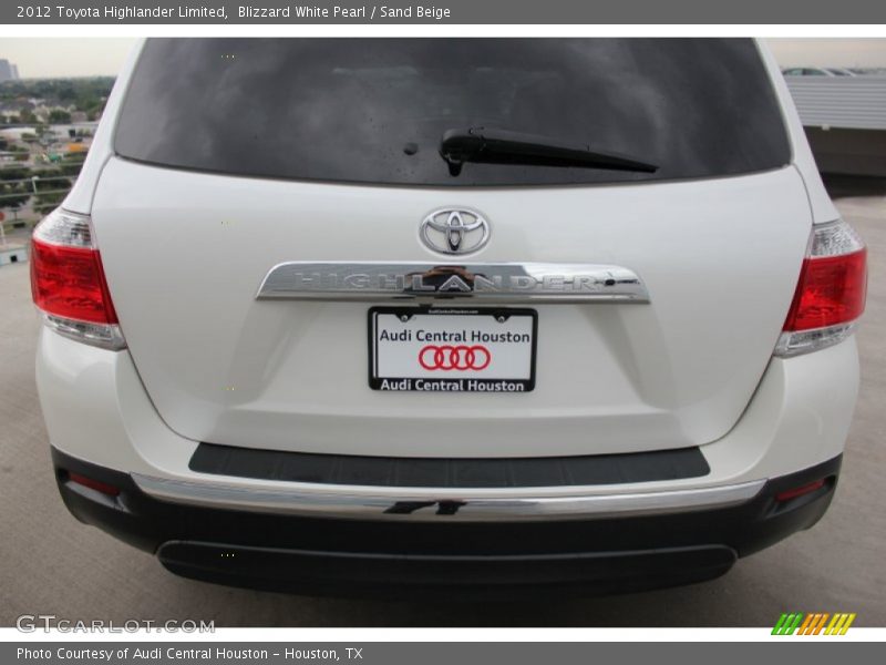 Blizzard White Pearl / Sand Beige 2012 Toyota Highlander Limited