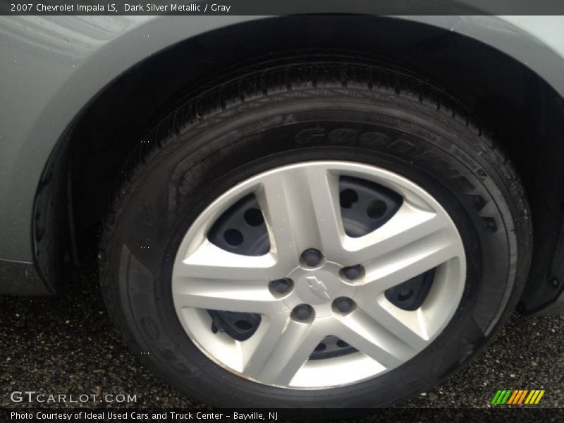 Dark Silver Metallic / Gray 2007 Chevrolet Impala LS