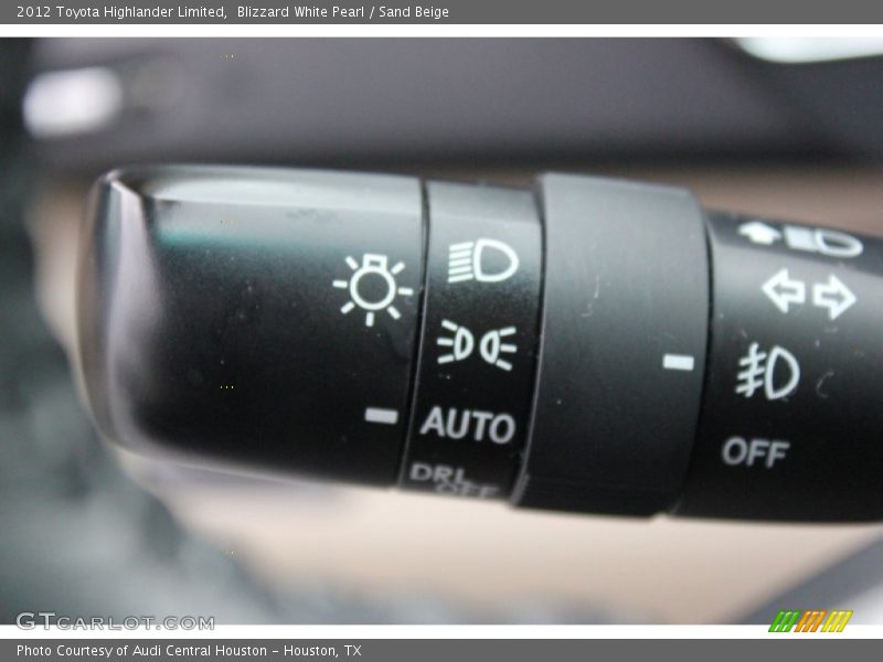 Blizzard White Pearl / Sand Beige 2012 Toyota Highlander Limited
