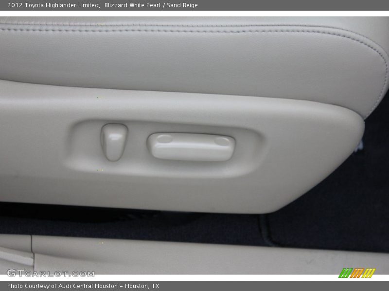 Blizzard White Pearl / Sand Beige 2012 Toyota Highlander Limited