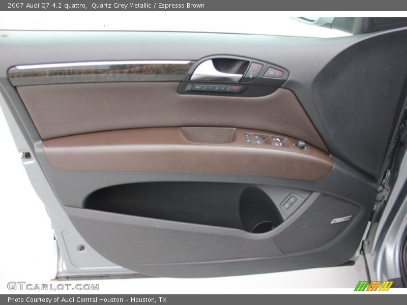 Door Panel of 2007 Q7 4.2 quattro