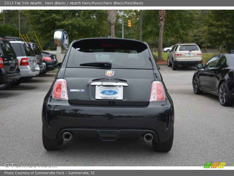 Nero (Black) / Abarth Nero/Rosso/Nero (Black/Red/Black) 2013 Fiat 500 Abarth