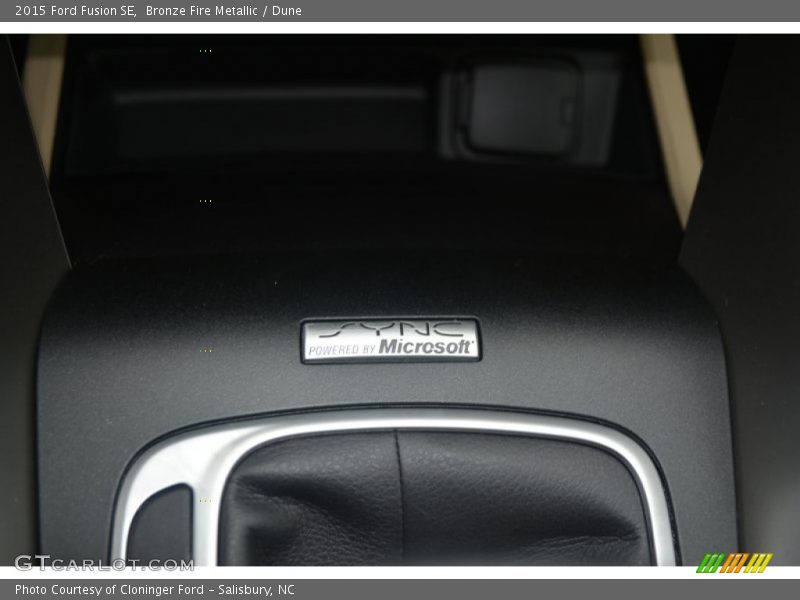 Bronze Fire Metallic / Dune 2015 Ford Fusion SE