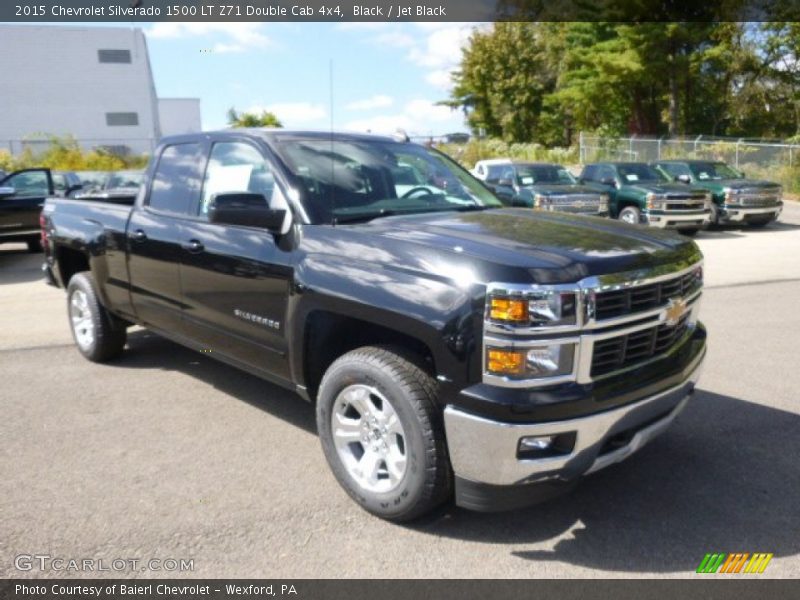 Front 3/4 View of 2015 Silverado 1500 LT Z71 Double Cab 4x4