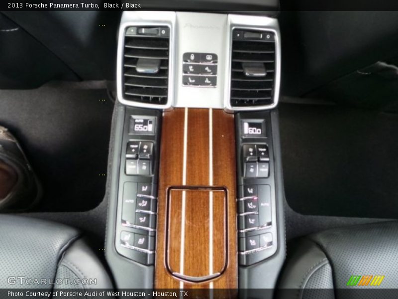 Controls of 2013 Panamera Turbo