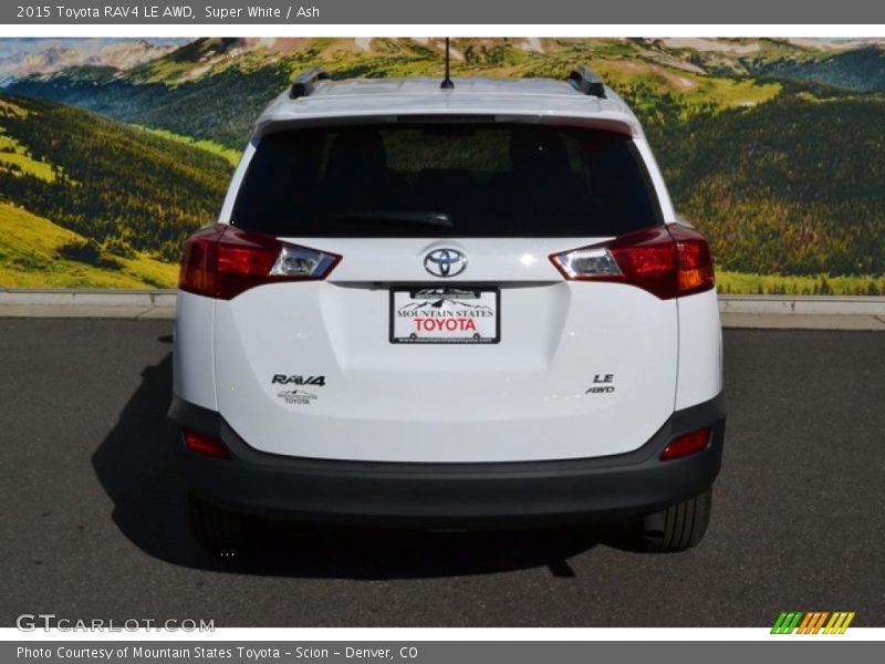 Super White / Ash 2015 Toyota RAV4 LE AWD