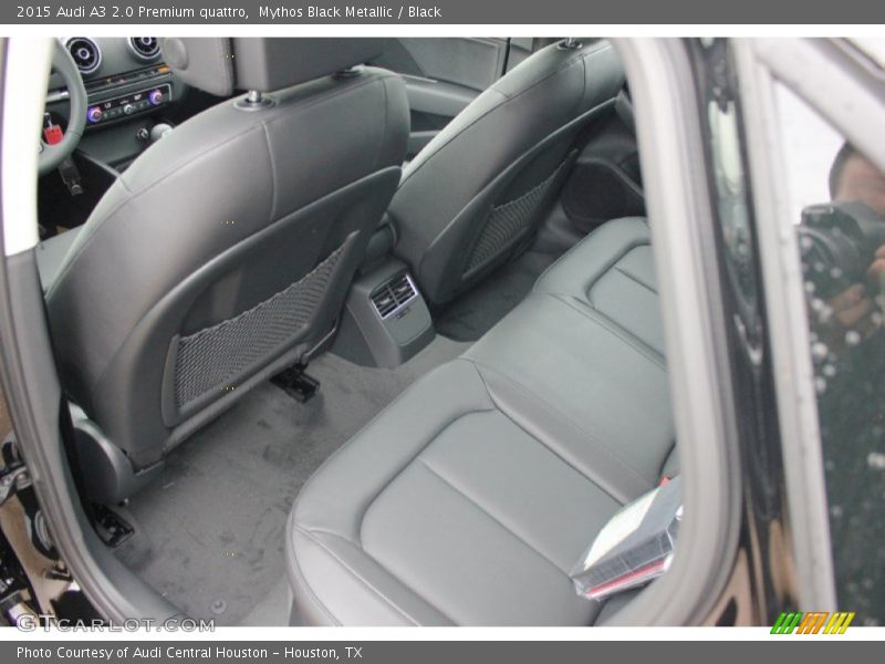 Mythos Black Metallic / Black 2015 Audi A3 2.0 Premium quattro