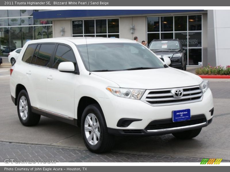 Blizzard White Pearl / Sand Beige 2011 Toyota Highlander SE