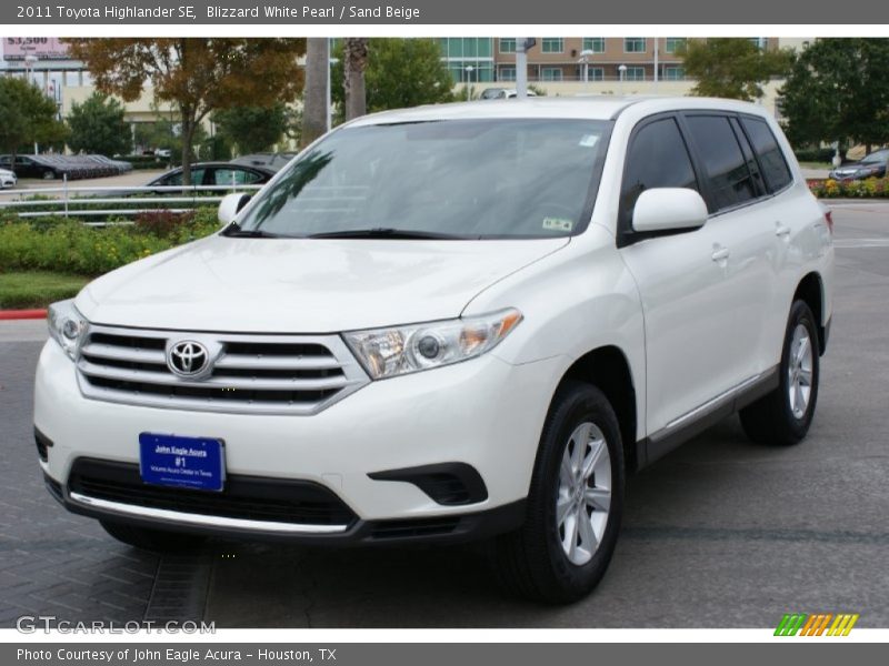 Blizzard White Pearl / Sand Beige 2011 Toyota Highlander SE