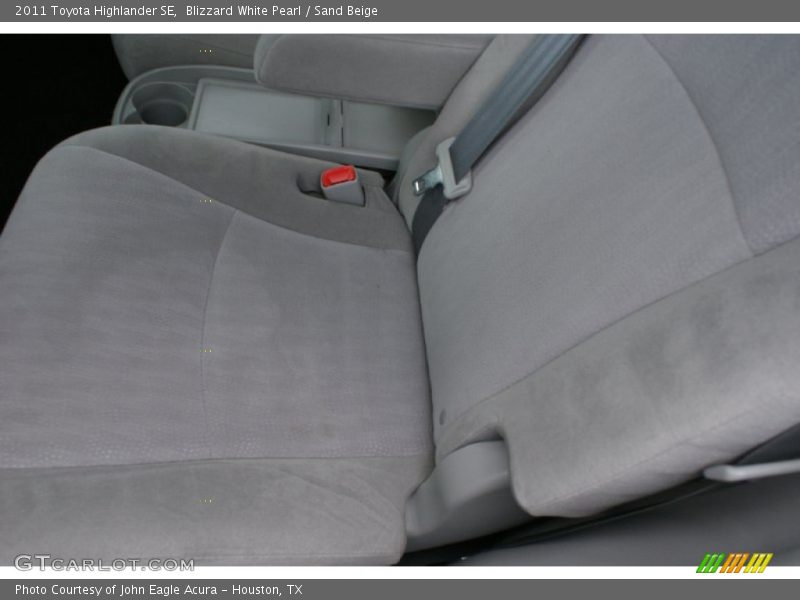 Blizzard White Pearl / Sand Beige 2011 Toyota Highlander SE