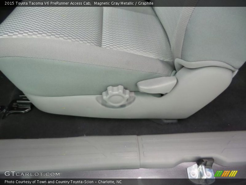Magnetic Gray Metallic / Graphite 2015 Toyota Tacoma V6 PreRunner Access Cab
