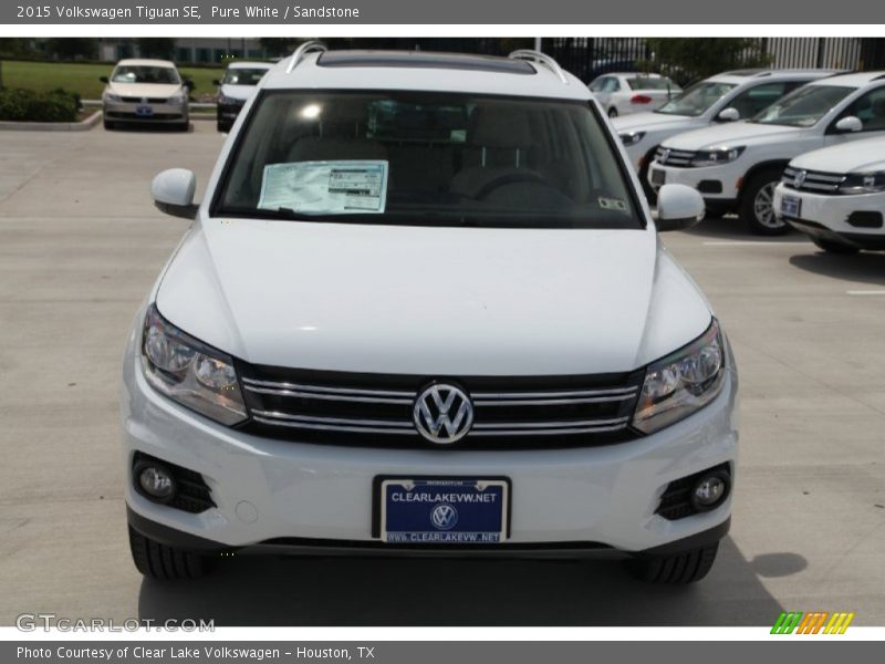 Pure White / Sandstone 2015 Volkswagen Tiguan SE