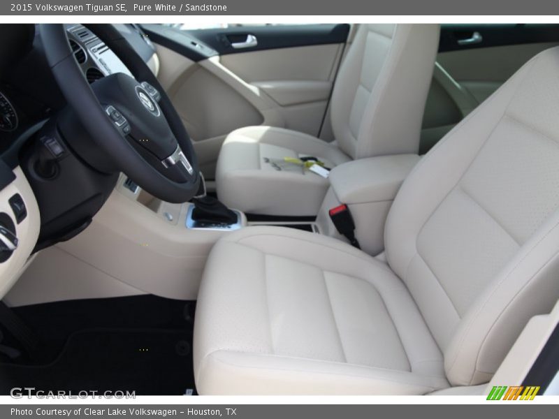 Pure White / Sandstone 2015 Volkswagen Tiguan SE