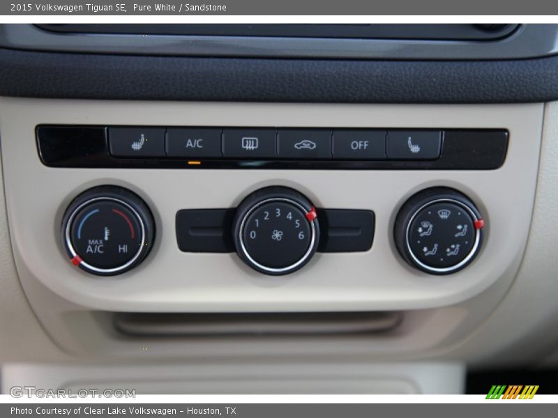 Pure White / Sandstone 2015 Volkswagen Tiguan SE