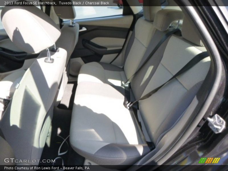 Tuxedo Black / Charcoal Black 2013 Ford Focus SE Hatchback
