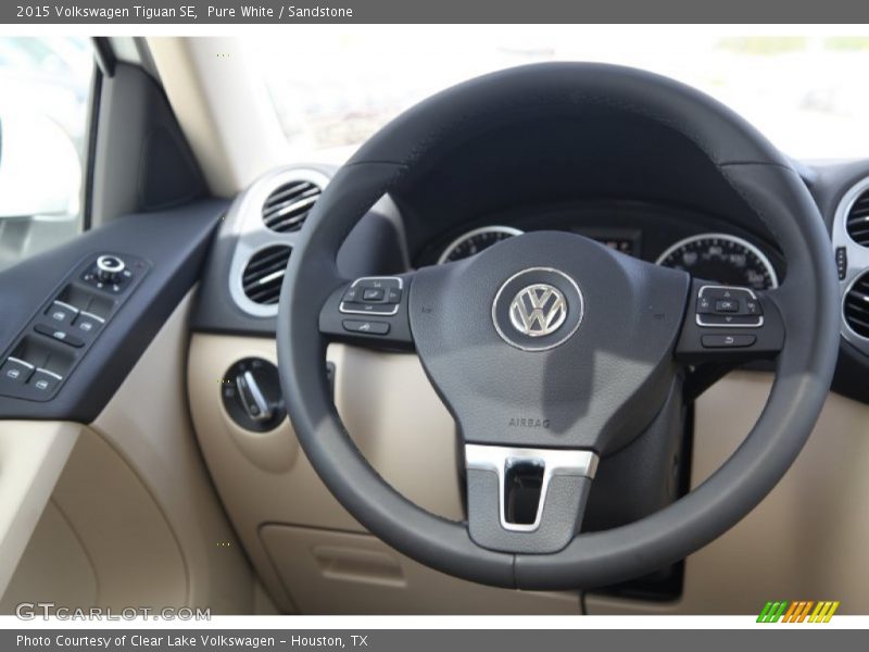 Pure White / Sandstone 2015 Volkswagen Tiguan SE