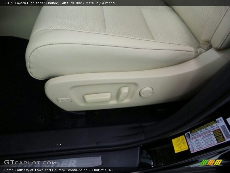 Attitude Black Metallic / Almond 2015 Toyota Highlander Limited