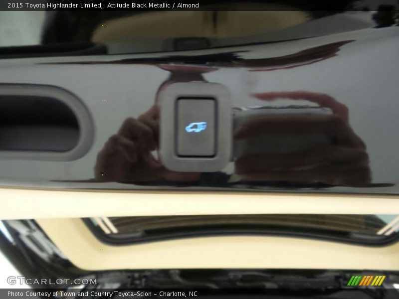 Attitude Black Metallic / Almond 2015 Toyota Highlander Limited