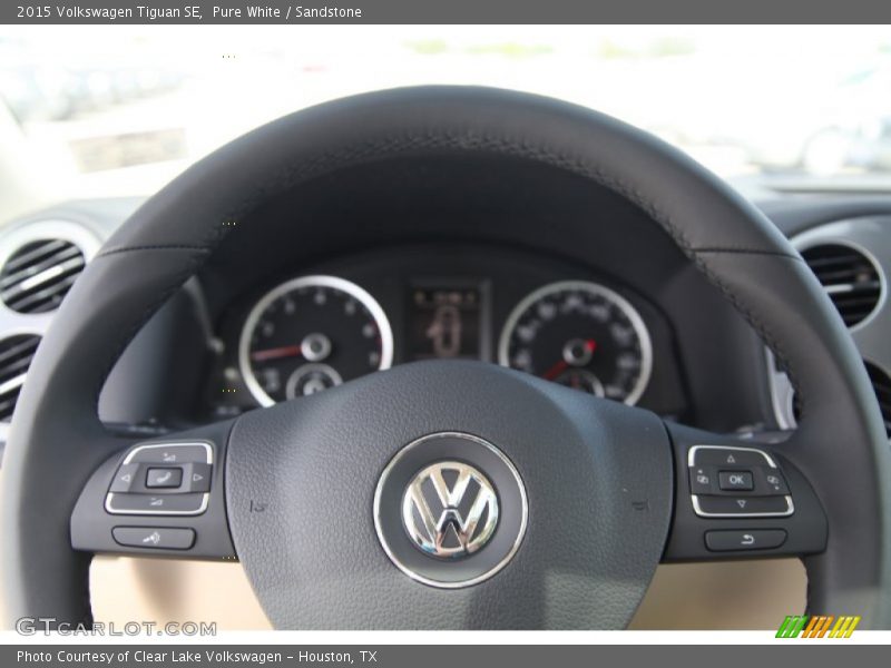 Pure White / Sandstone 2015 Volkswagen Tiguan SE