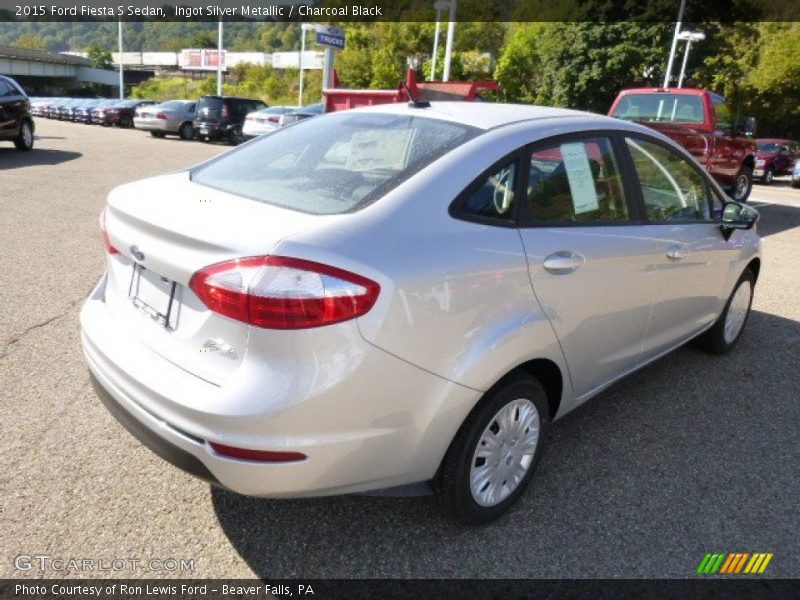 Ingot Silver Metallic / Charcoal Black 2015 Ford Fiesta S Sedan