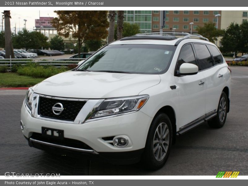 Moonlight White / Charcoal 2013 Nissan Pathfinder SL