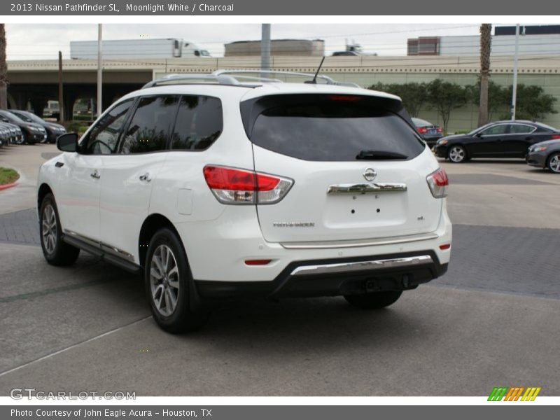 Moonlight White / Charcoal 2013 Nissan Pathfinder SL