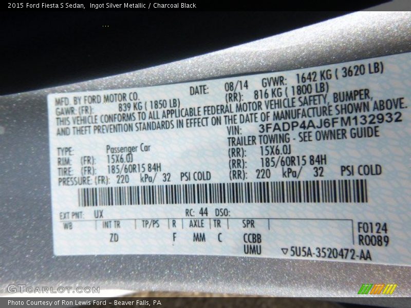 Ingot Silver Metallic / Charcoal Black 2015 Ford Fiesta S Sedan