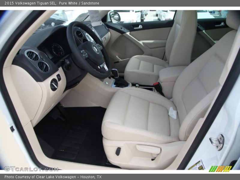 Pure White / Sandstone 2015 Volkswagen Tiguan SEL