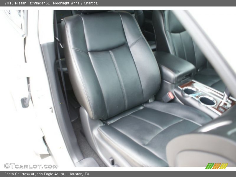 Moonlight White / Charcoal 2013 Nissan Pathfinder SL