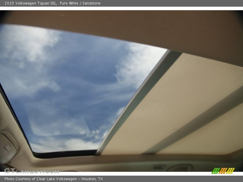 Pure White / Sandstone 2015 Volkswagen Tiguan SEL