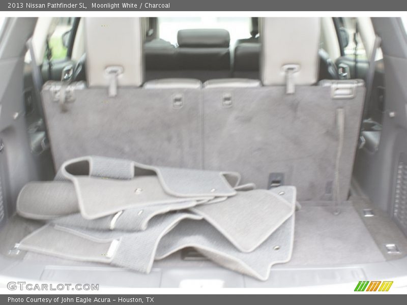 Moonlight White / Charcoal 2013 Nissan Pathfinder SL