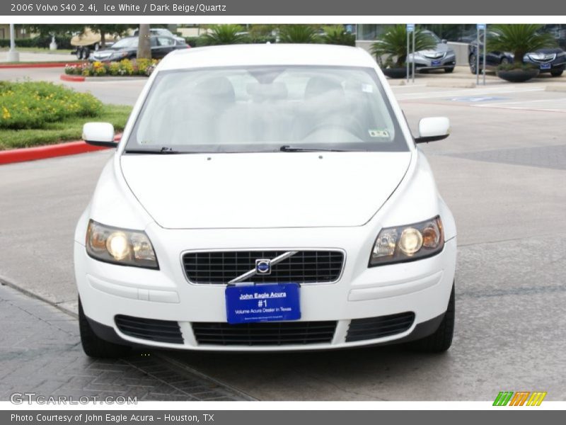 Ice White / Dark Beige/Quartz 2006 Volvo S40 2.4i